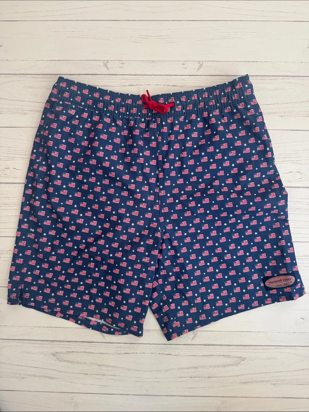 NWT Boys Vineyard Vines Navy Swim Trunks with Red and White Flag Print - Picture 1 of 6